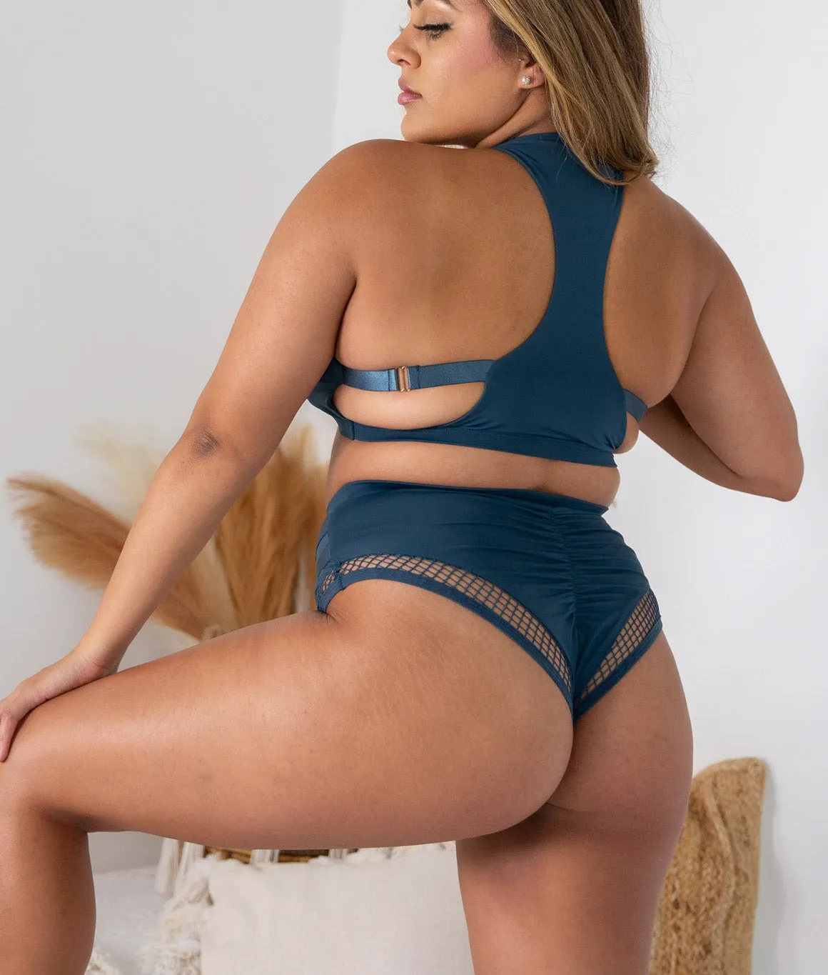 Isla Bra - Matte Teal