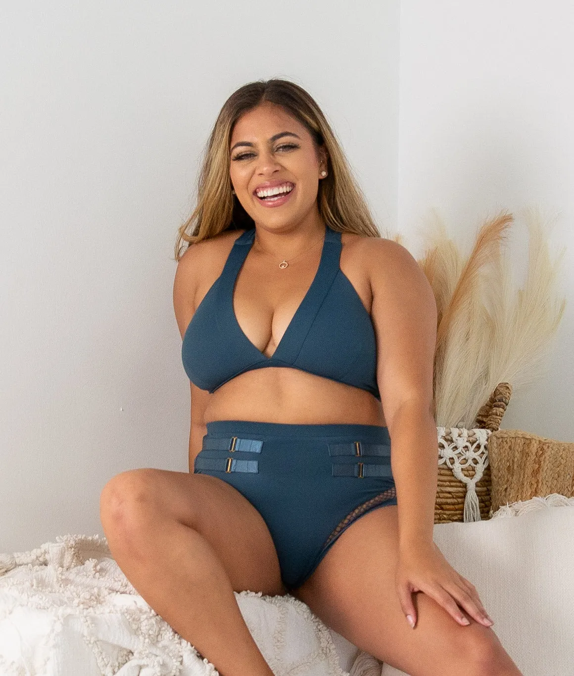 Isla Bra - Matte Teal