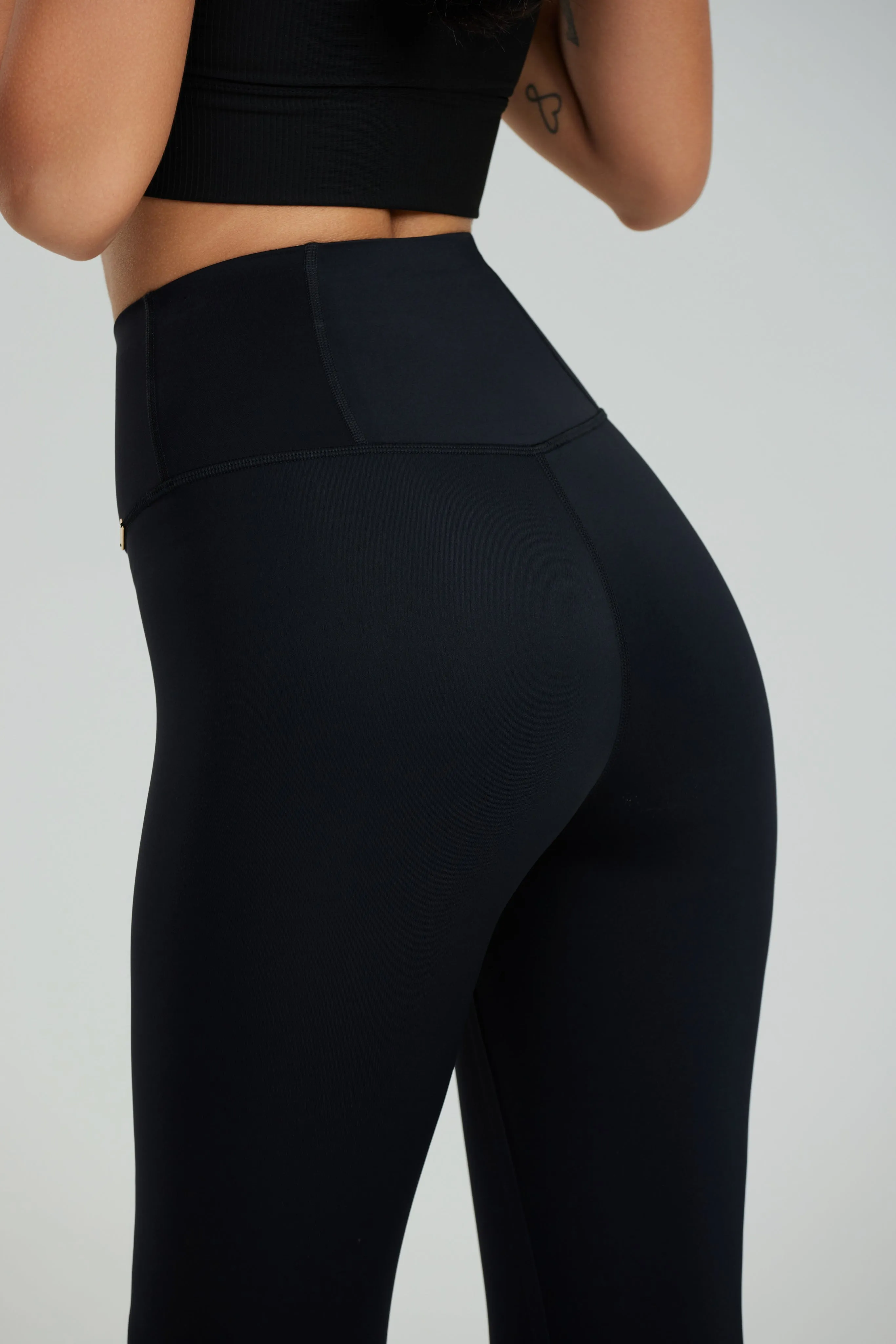 SilkySculpt Seamless Leggings - Black